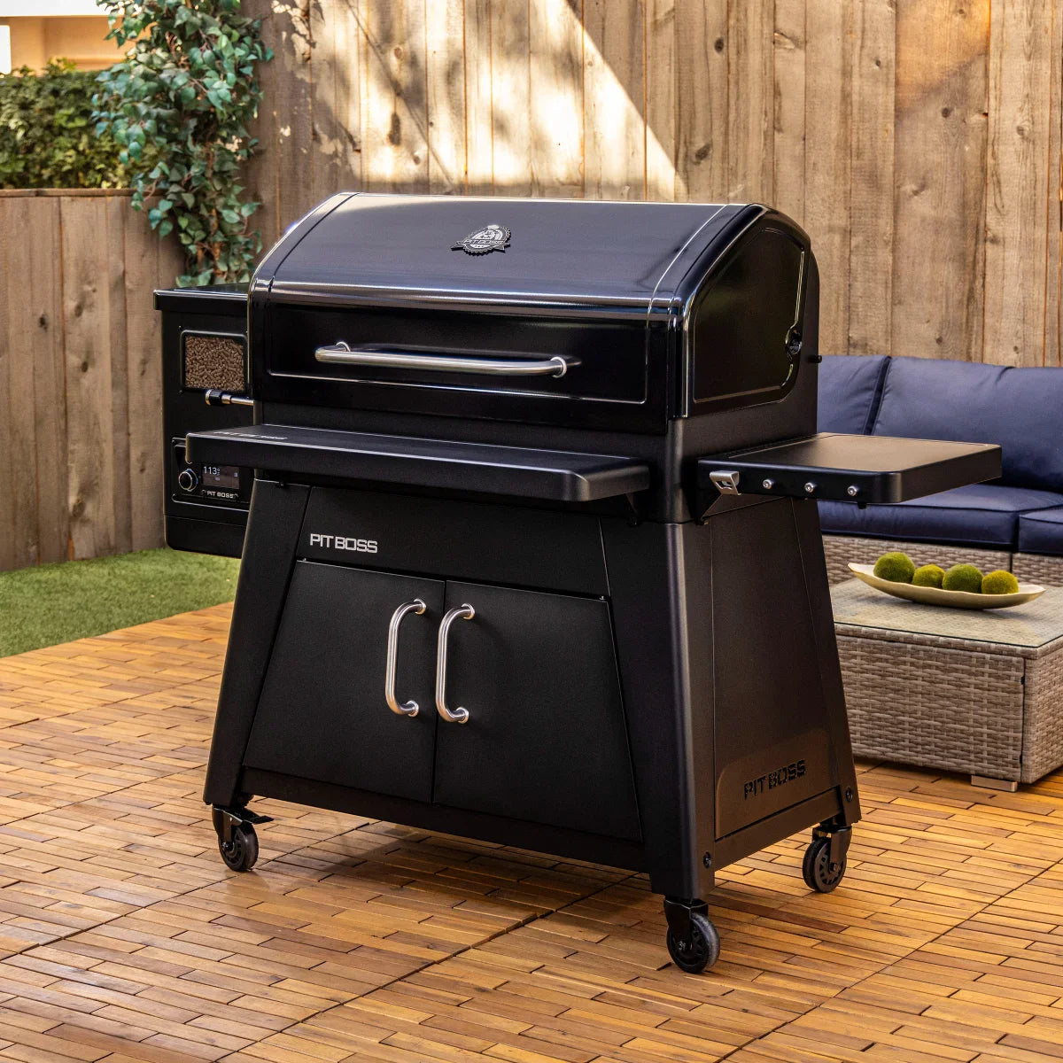 Pit Boss 1600 Heritage Pellet Grill with Cover