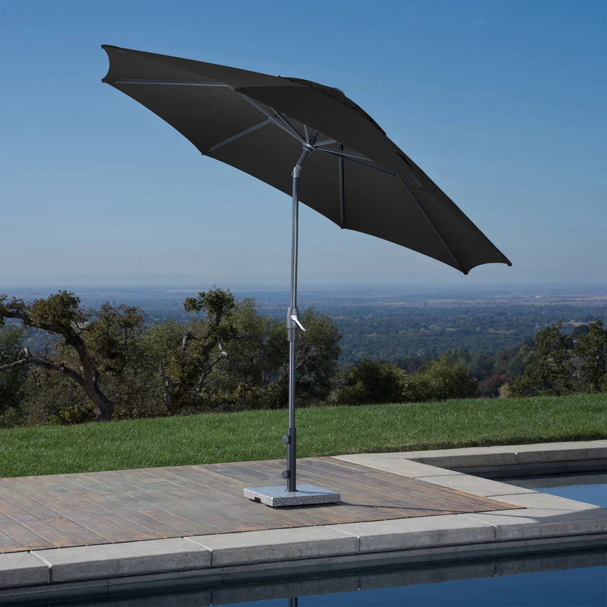 3 m (10 ft.) Round Market Umbrella