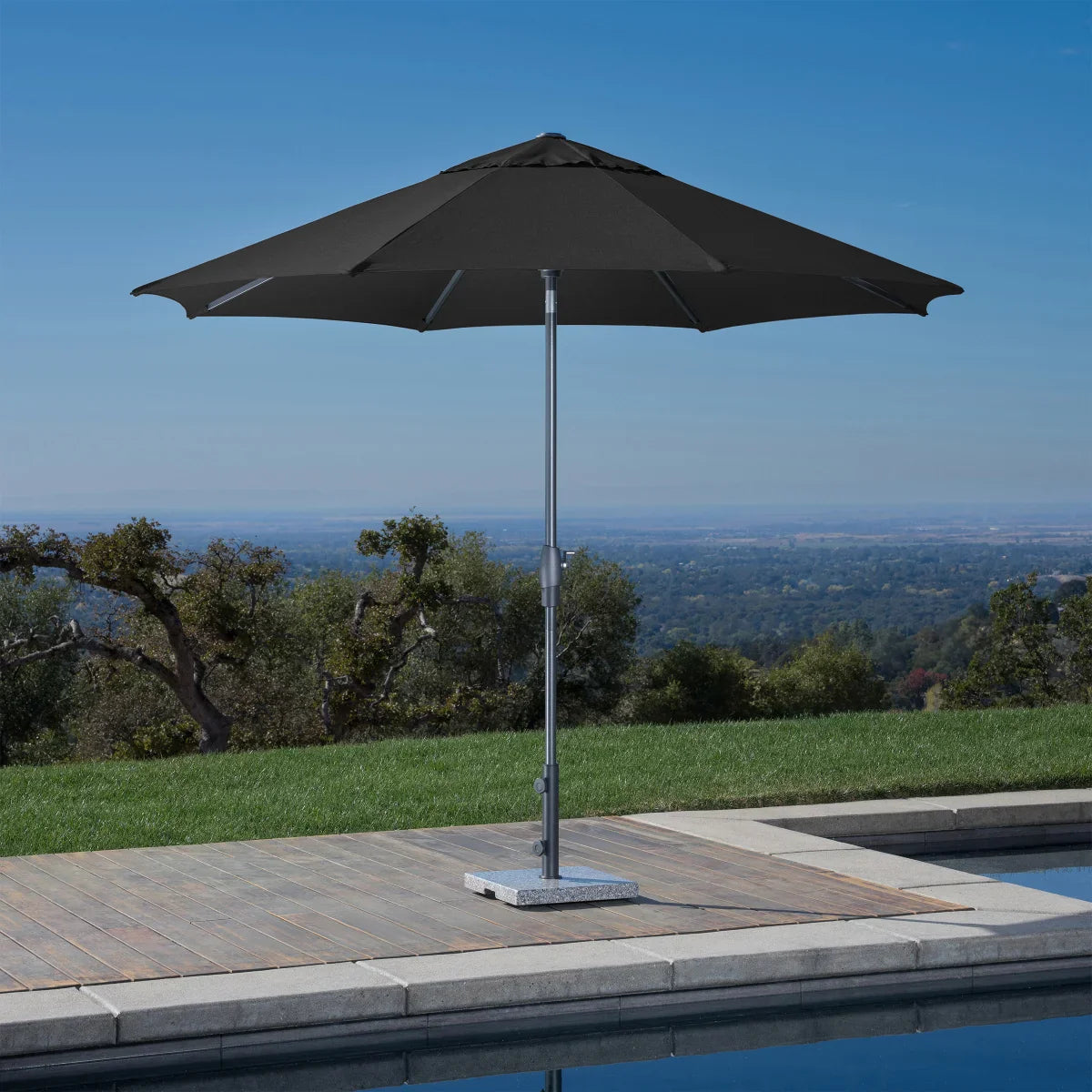 3 m (10 ft.) Round Market Umbrella