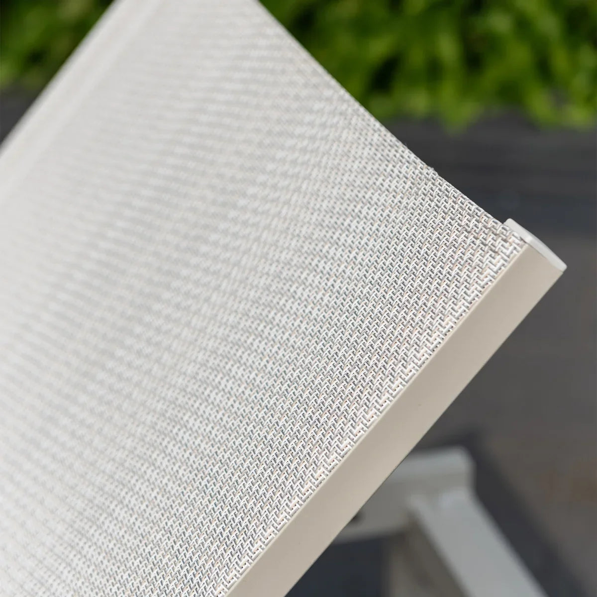 Urbanite Patio Lounger
