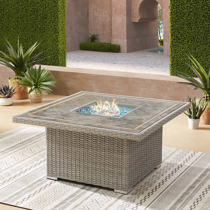 Niko Outdoor Fire Pit Table